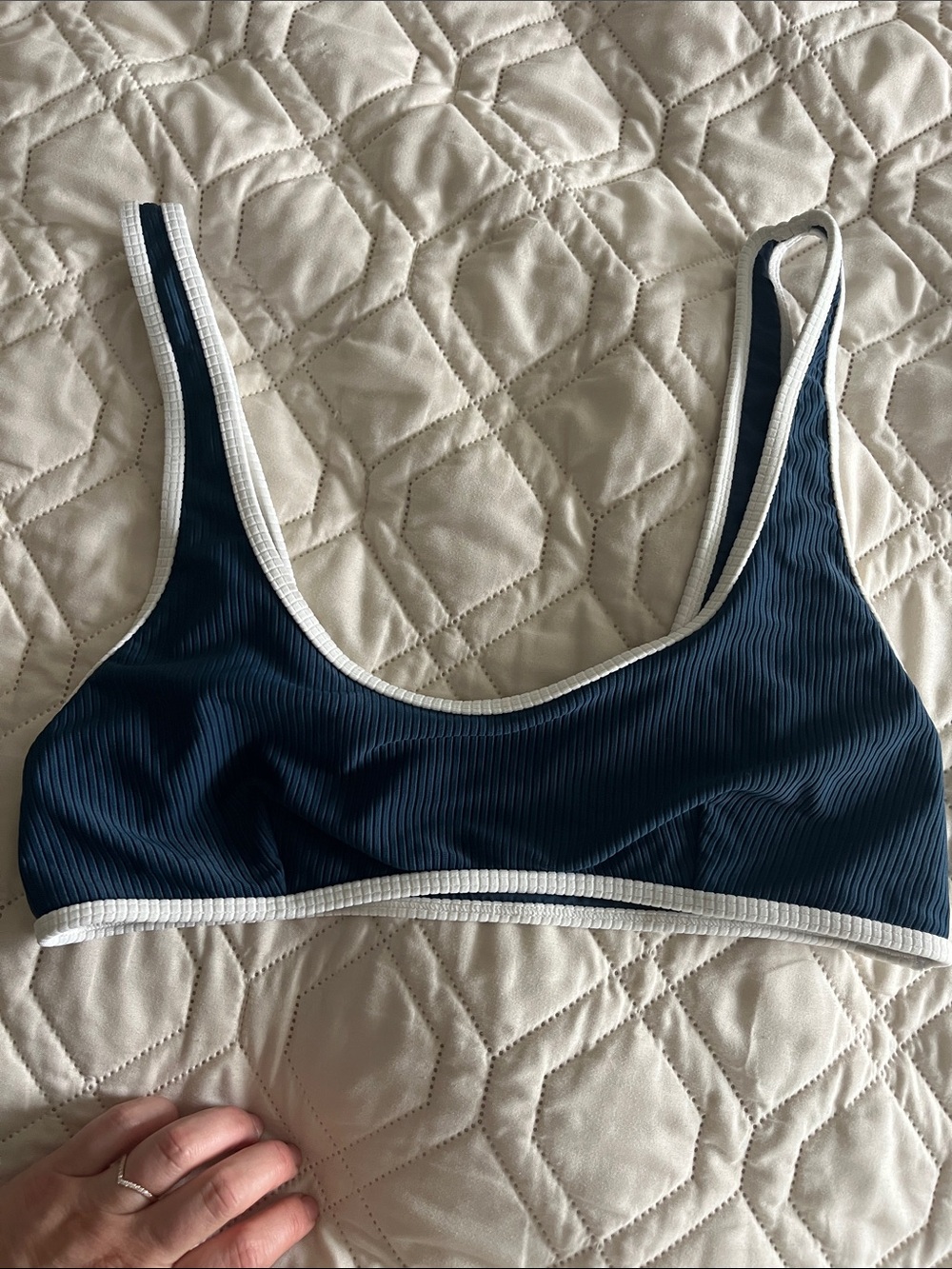 Faherty swim top women’s size Large